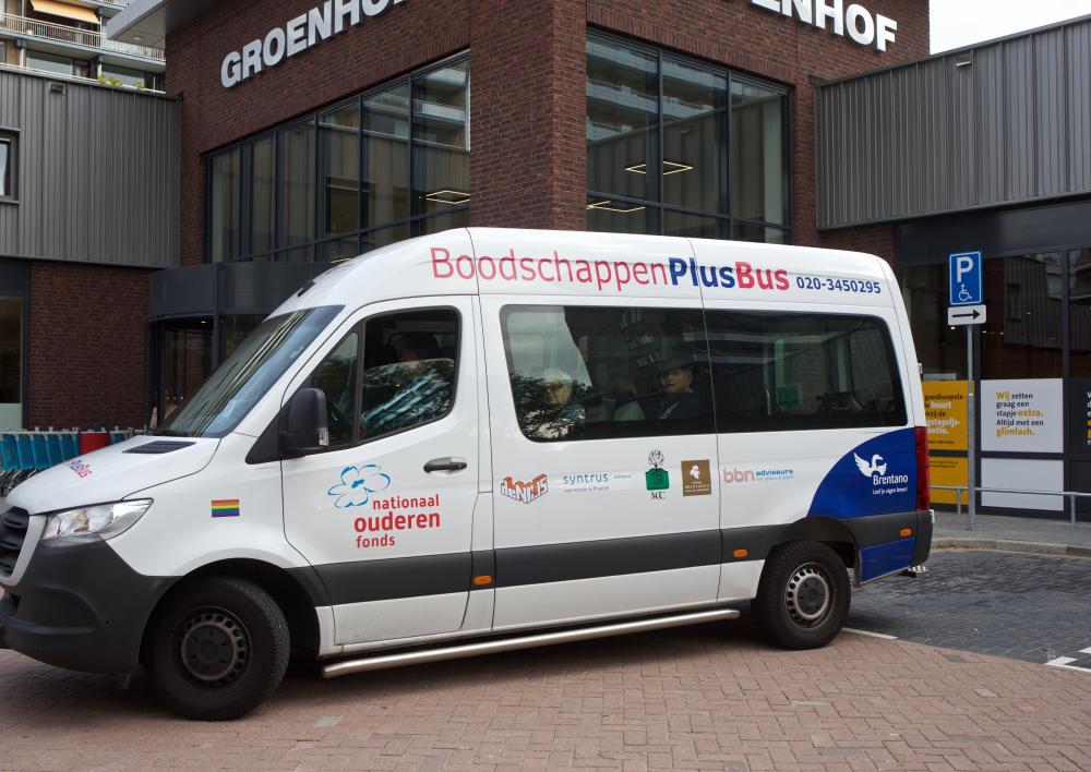 Boodschappenplusbus op Groenhog
